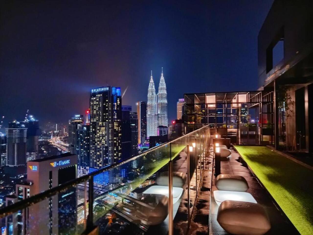 Klcc With A Rooftop Garden Playground * Kuala Lumpur